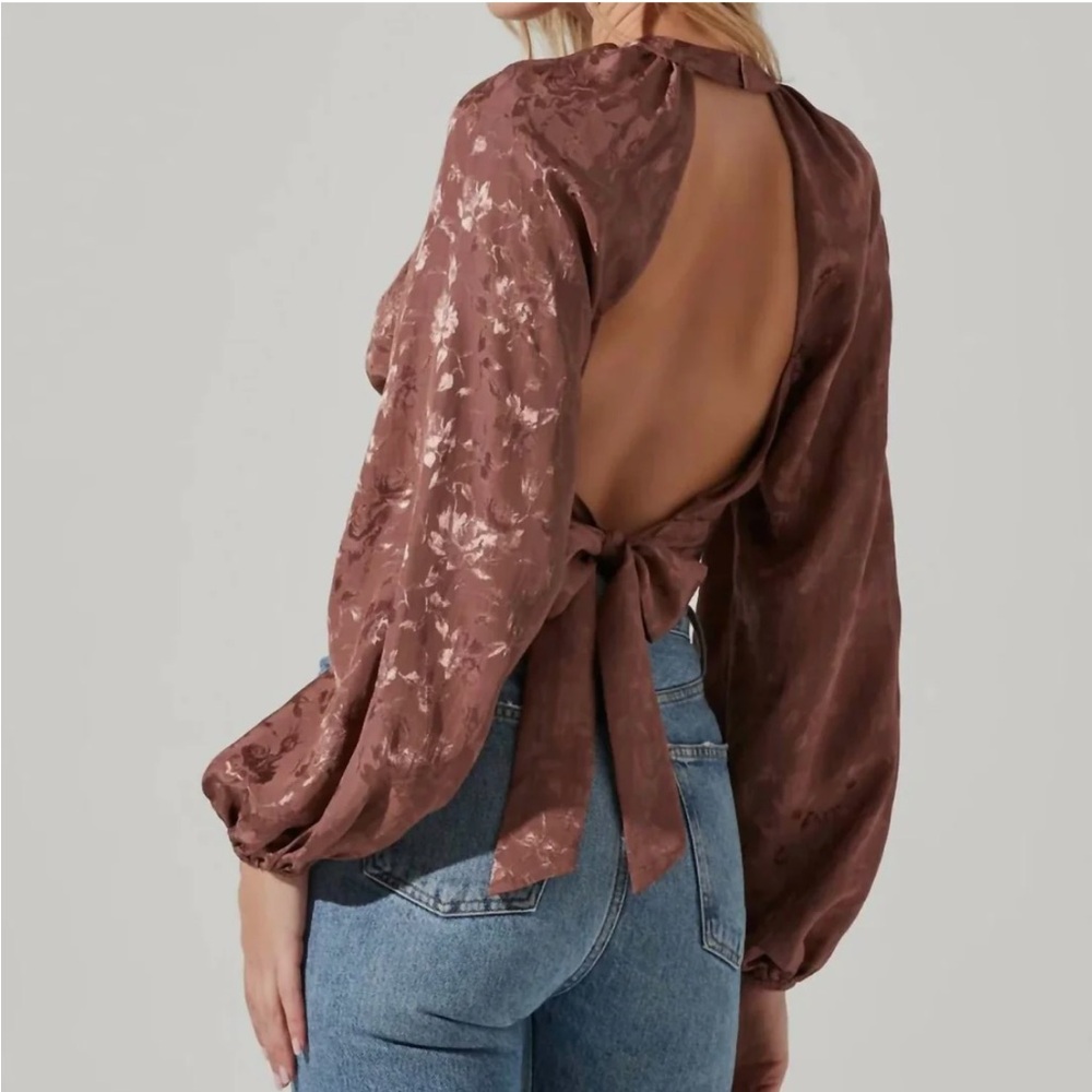 Astr Betsy Floral Cutout Long Sleeve Top in Brown Jacquard Blouse Size Small - Picture 2 of 8